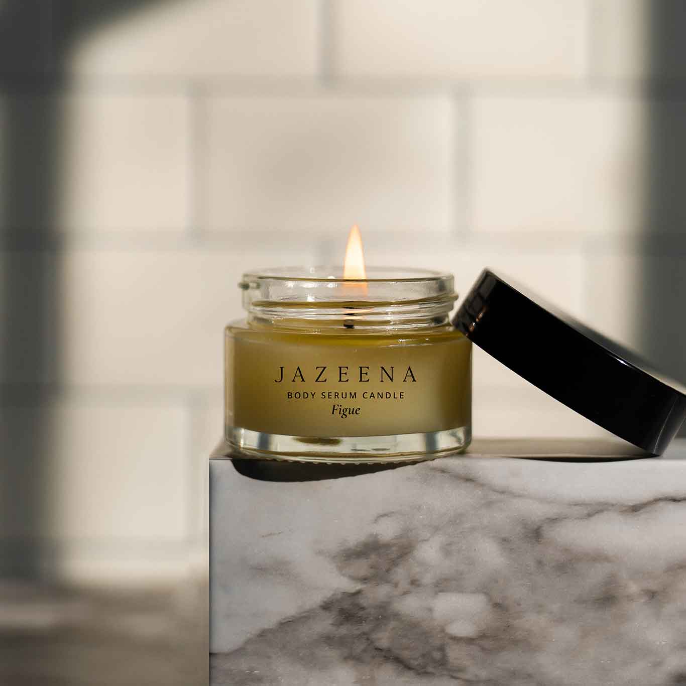 Mini Body Serum Candle lit